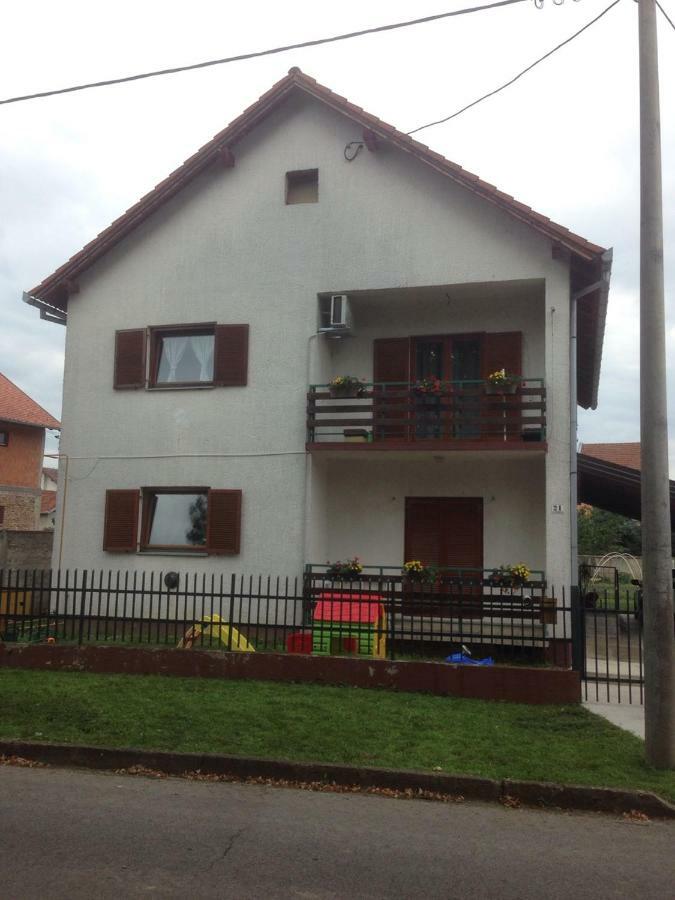 Apartmani Marin Vukovar Exterior foto