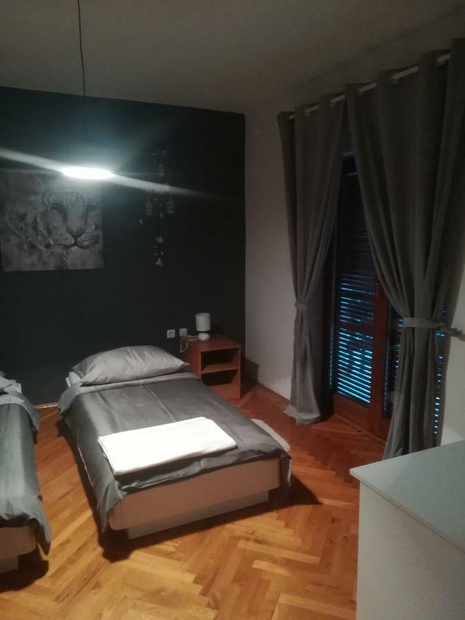Apartmani Marin Vukovar Exterior foto